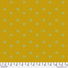 Load image into Gallery viewer, Butterfly Fields Quilt Kit