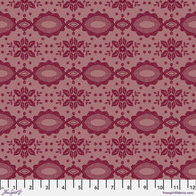 Load image into Gallery viewer, Folk Heart Quilt Pattern