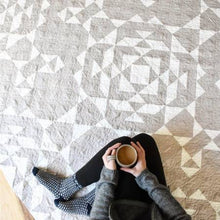 Load image into Gallery viewer, Vintage Lace Quilt Pattern