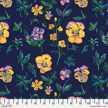 Load image into Gallery viewer, Mon Jardin Quilt Kit
